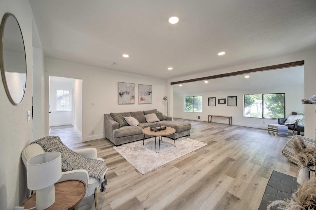 Bright And Airy Liberty Lake Abode With Backyard! Extérieur photo