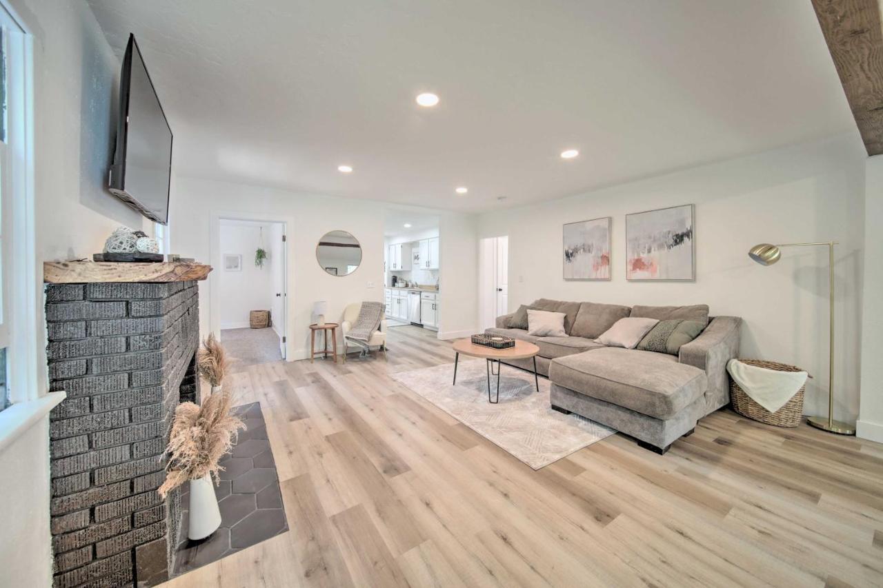Bright And Airy Liberty Lake Abode With Backyard! Extérieur photo