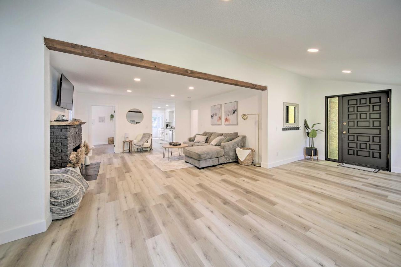 Bright And Airy Liberty Lake Abode With Backyard! Extérieur photo